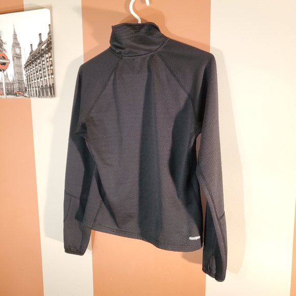The North Face Thermal Long Sleeve Short - Picture 3 of 8